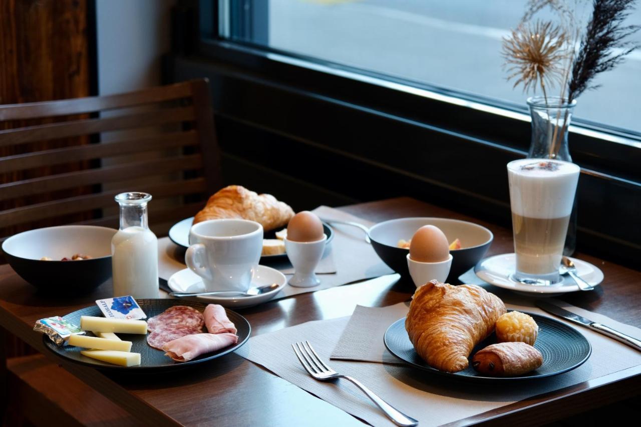 Hotel Oasis Moutier Eksteriør billede